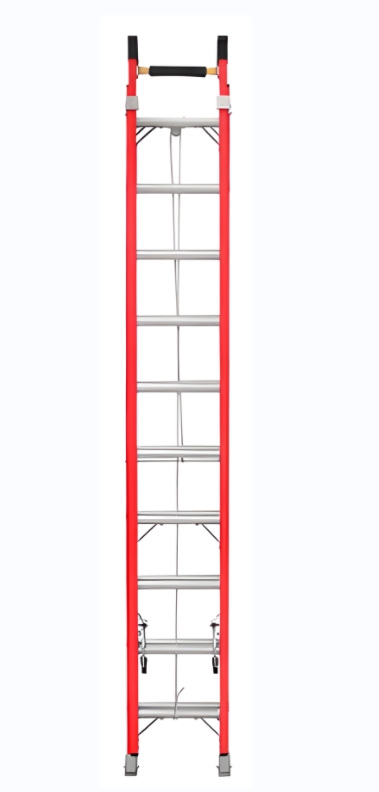 32 FIBERGLASS EXTENSION LADDER WITH ROPE